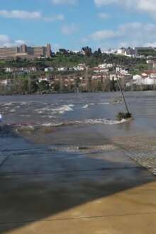 Caudal elevado do Rio Tejo